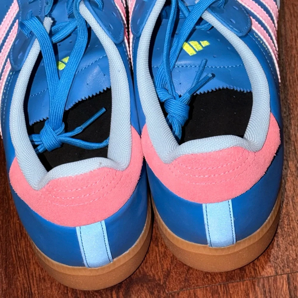 Adidas size 9.5